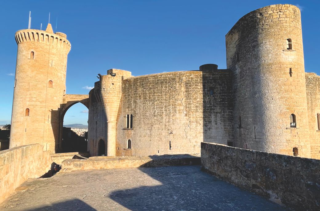 Castell Bellver über Palma de Mallorca